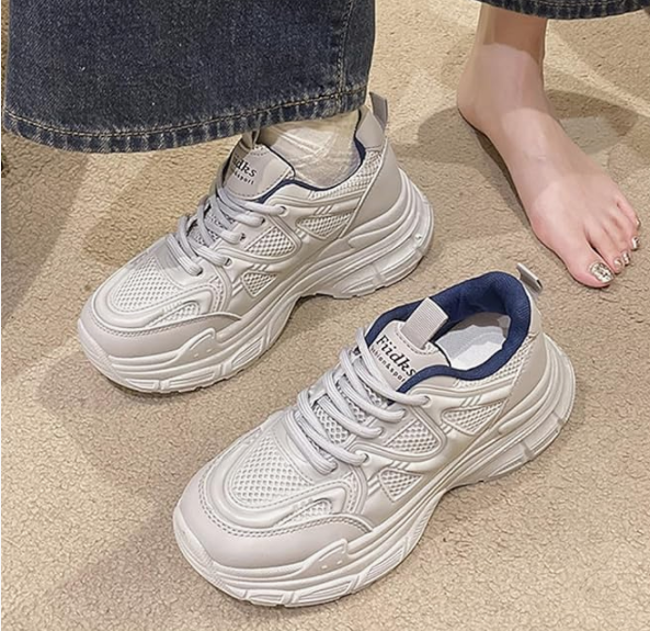 Round Toe Retro Design Sneakers - Image 3